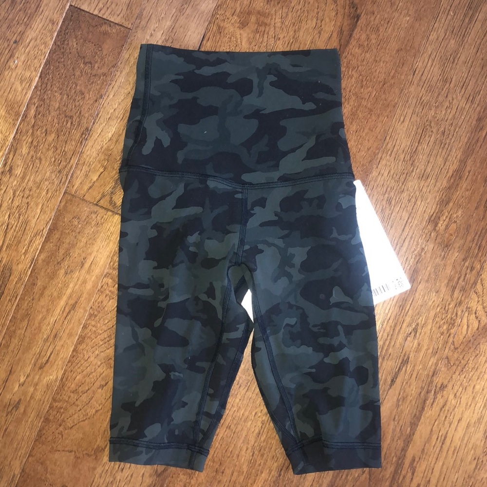 LULULEMON camo biker shorts